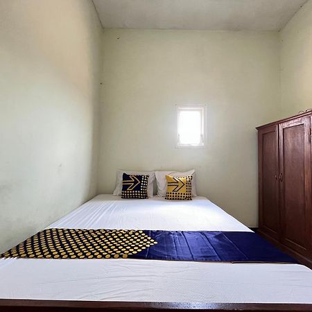 Spot On 93423 Kost Berkah Near Kebun Teh Wonosari Hotell Lawang Exteriör bild