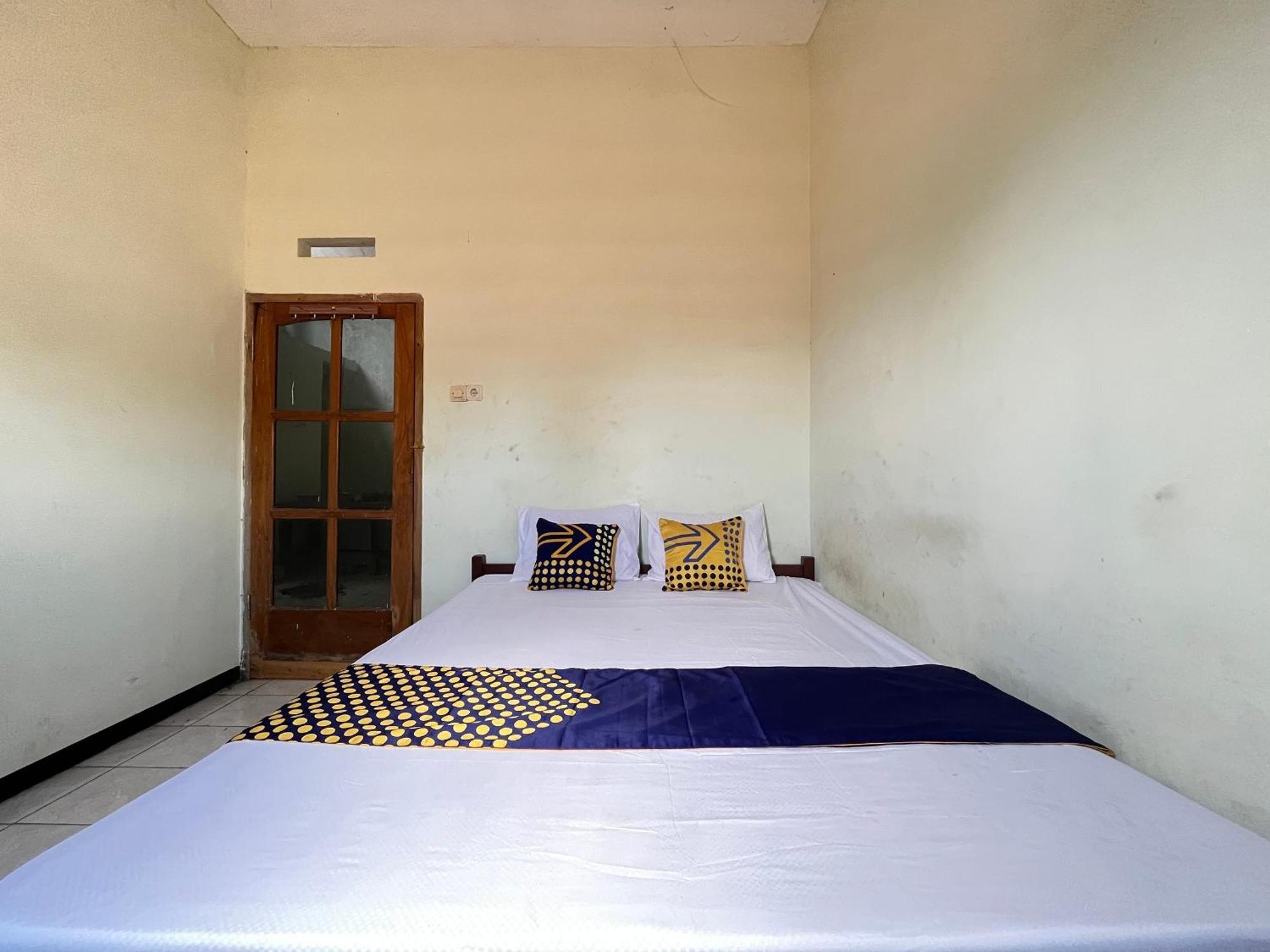 Spot On 93423 Kost Berkah Near Kebun Teh Wonosari Hotell Lawang Exteriör bild