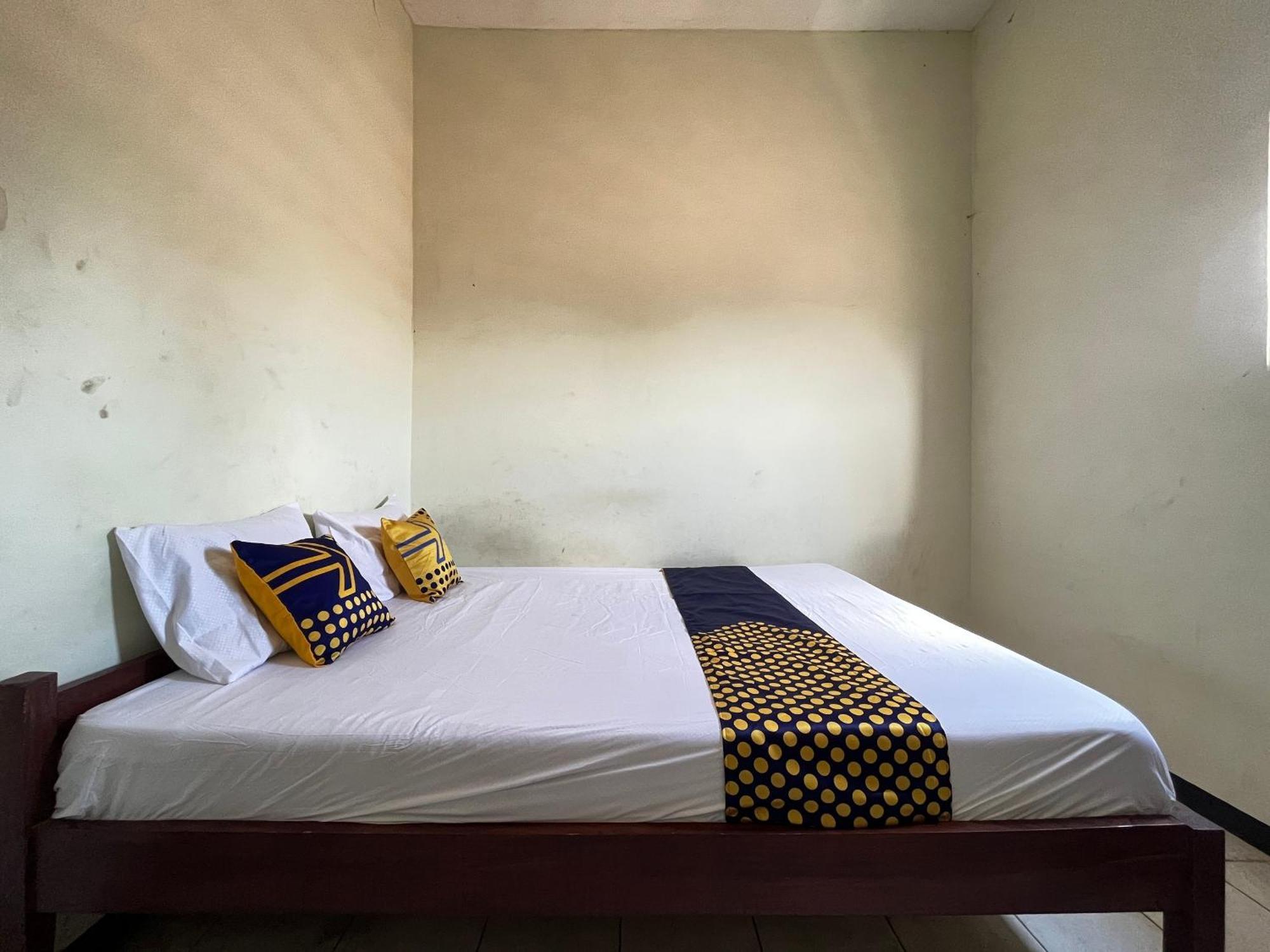 Spot On 93423 Kost Berkah Near Kebun Teh Wonosari Hotell Lawang Exteriör bild