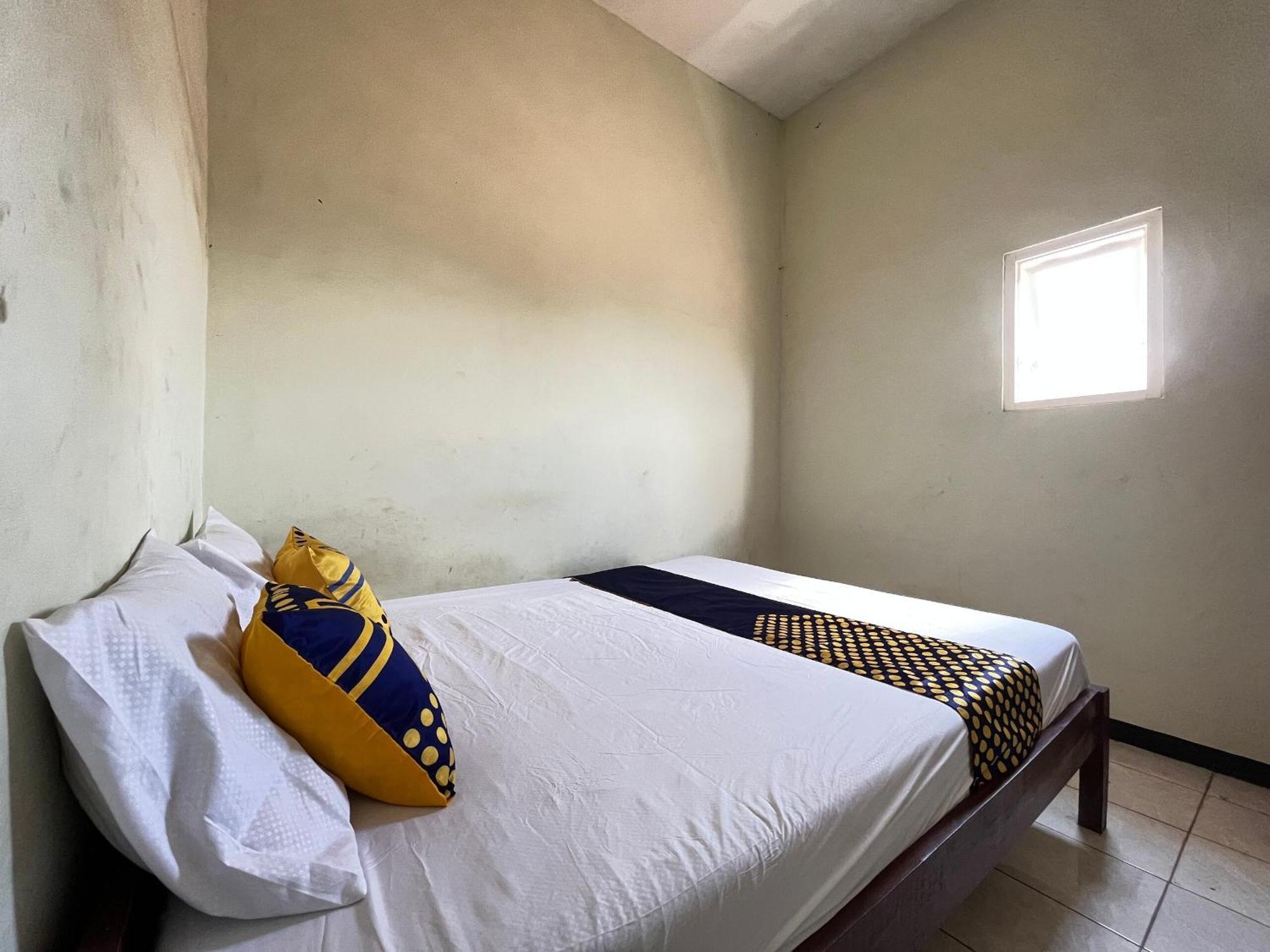 Spot On 93423 Kost Berkah Near Kebun Teh Wonosari Hotell Lawang Exteriör bild