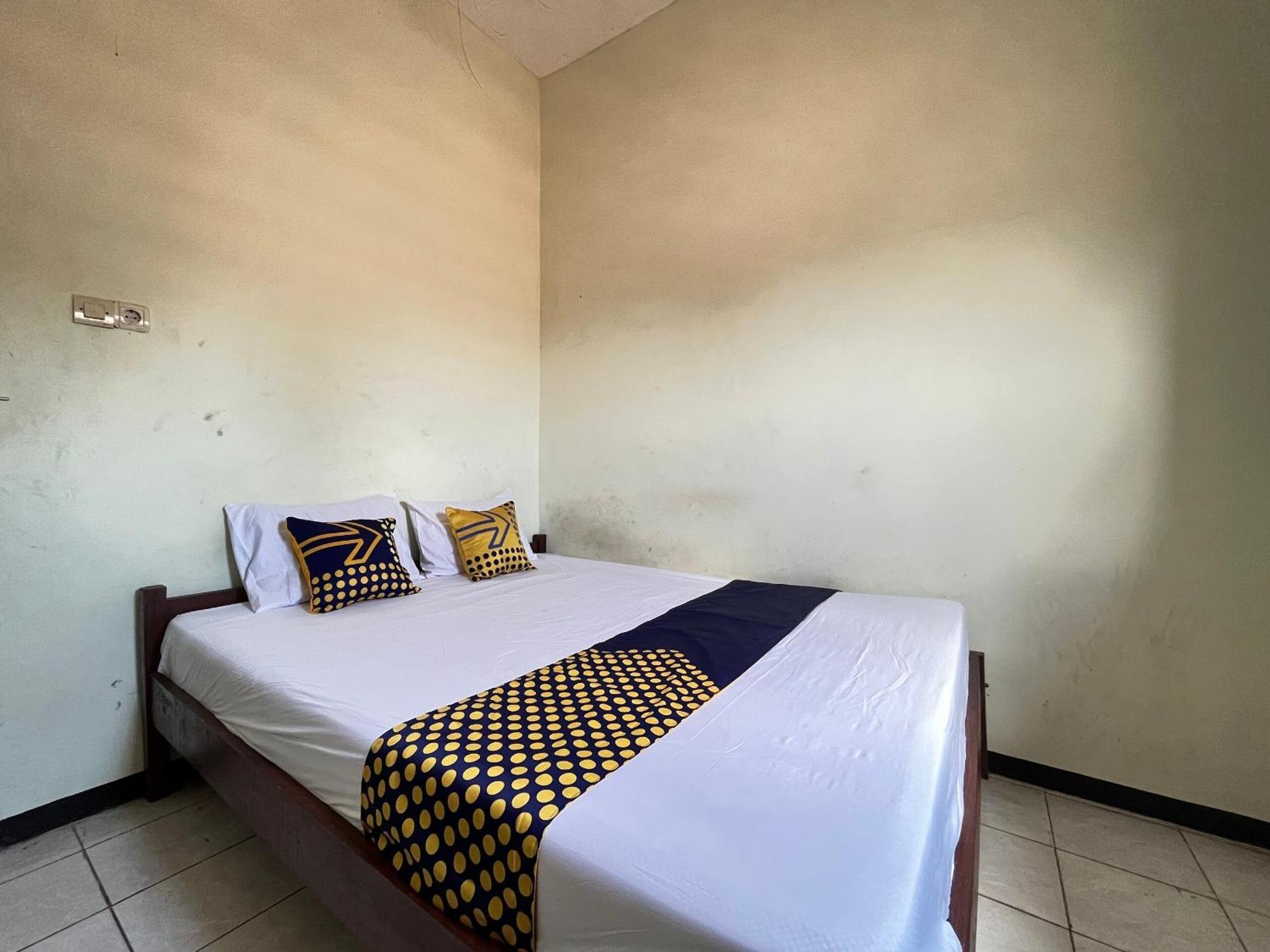 Spot On 93423 Kost Berkah Near Kebun Teh Wonosari Hotell Lawang Exteriör bild